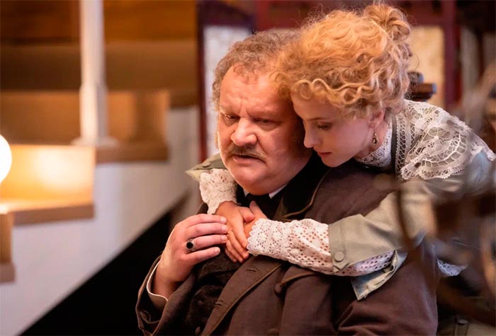 кадр Кукольный дом 4