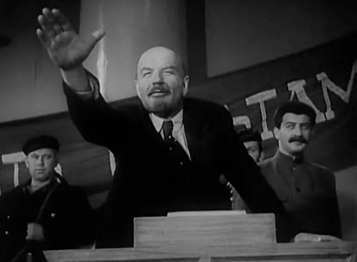 кадр Ленин в Октябре 2