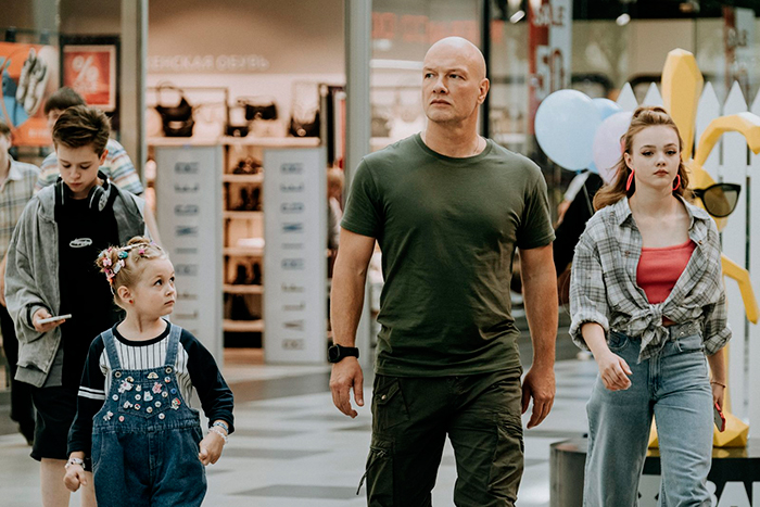 кадр Лысый нянь 8