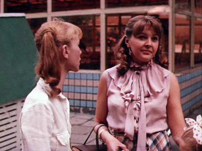 кадр Любочка 3