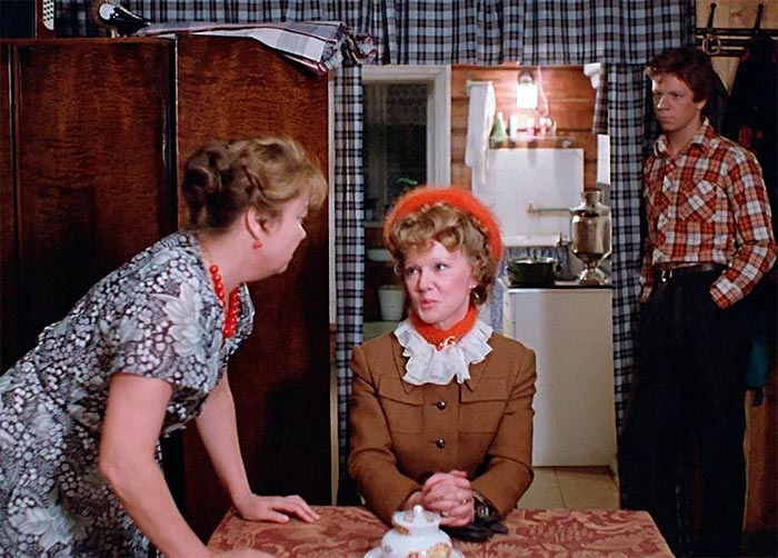 кадр Любовь и голуби 4