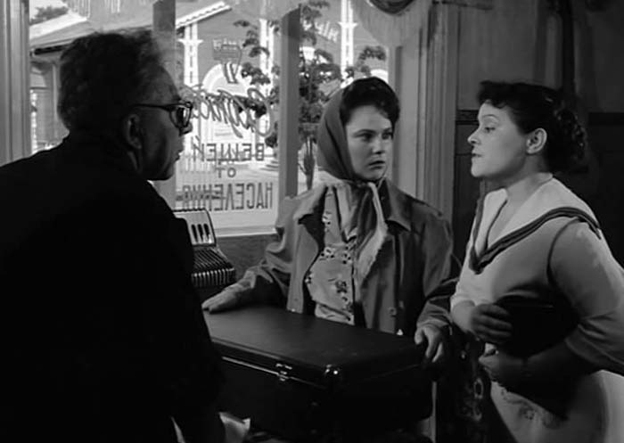 Фильм «Любовью надо дорожить» (1959) - сюжет, актеры и роли, кадры из ...