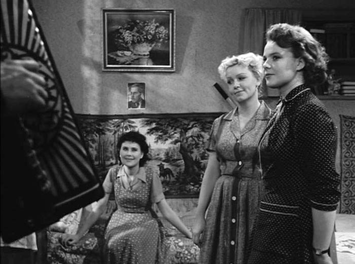 кадр Любовью надо дорожить 12