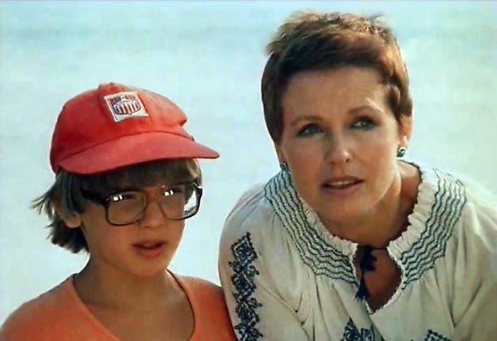 Кадр из фильма Люди и дельфины кадр Люди и дельфины 2