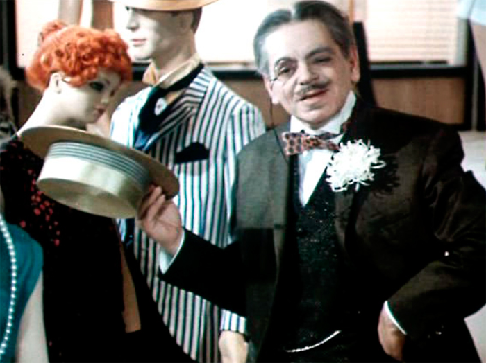 кадр Люди и манекены 3