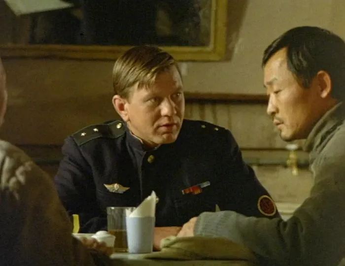 кадр Люди в океане 6