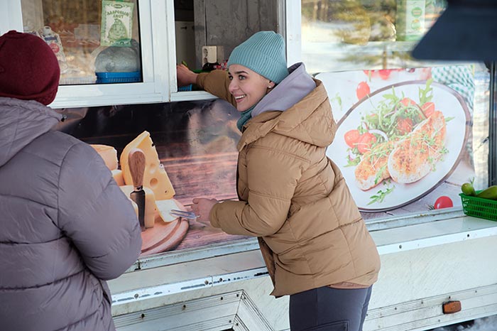 кадр Магазинчик на колёсах 4