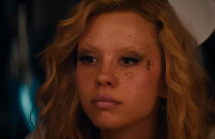 кадр Максин XXX 6