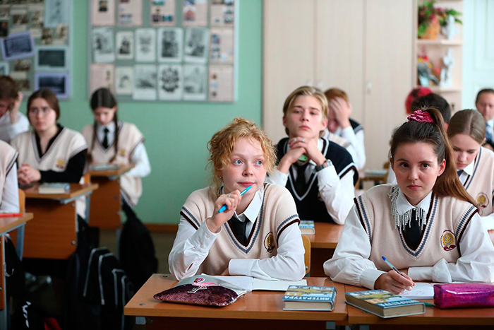 кадр Маме снова 17 10