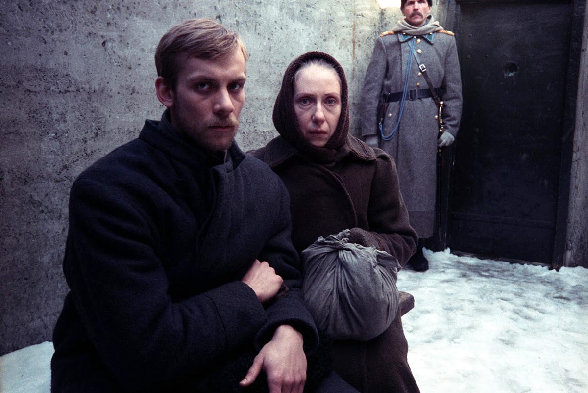 Фильм «Мать» (1989) - сюжет, актеры и роли, кадры из фильма