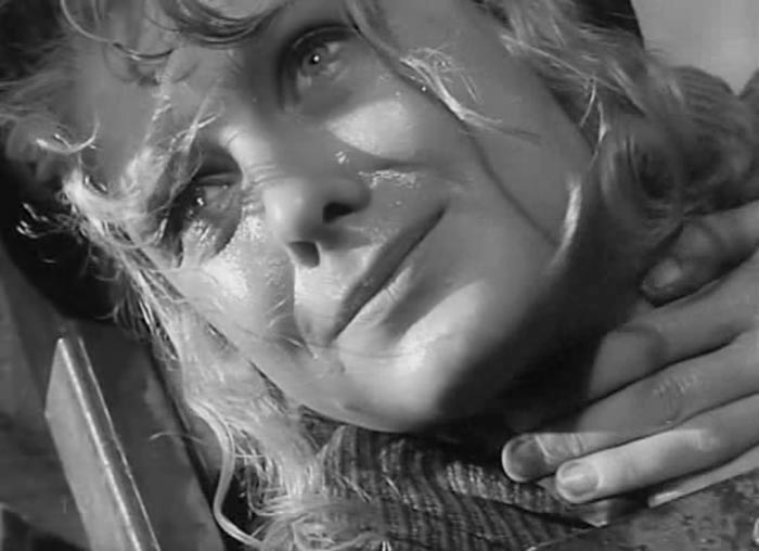 кадр Мир входящему 11