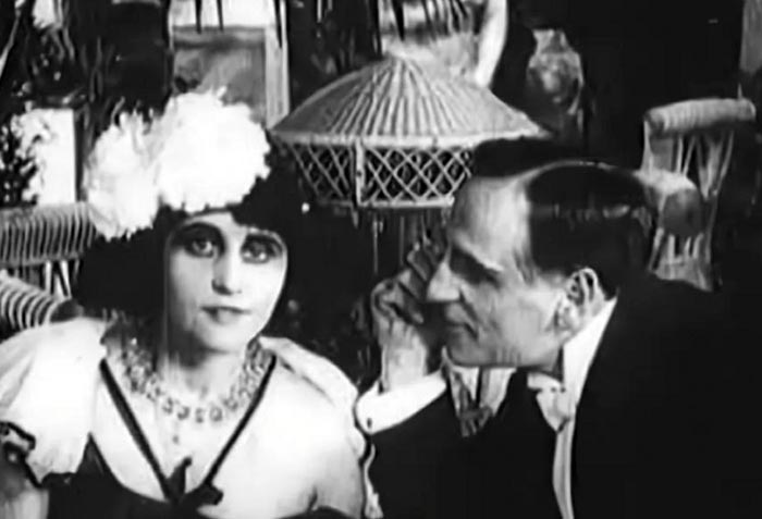 кадр Молчи, грусть, молчи 3