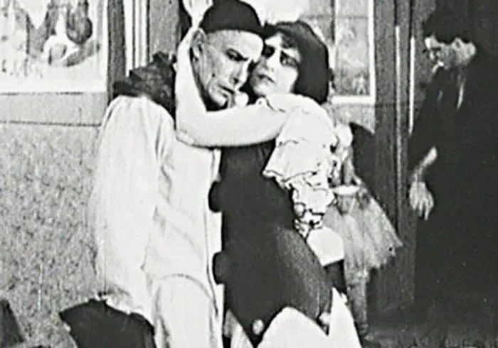 кадр Молчи, грусть, молчи 4