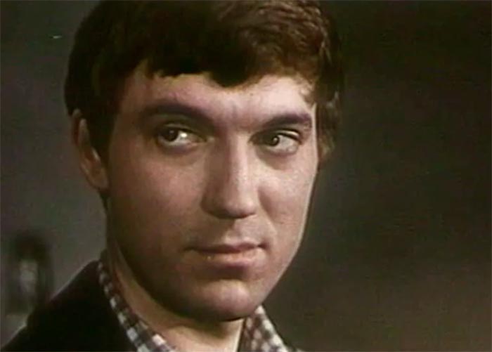 Фильм «Молодые» (1971) - сюжет, актеры и роли, кадры из фильма