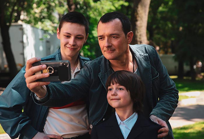 Кадр из фильма На солнце вдоль рядов кукурузы кадр На солнце вдоль рядов кукурузы 11