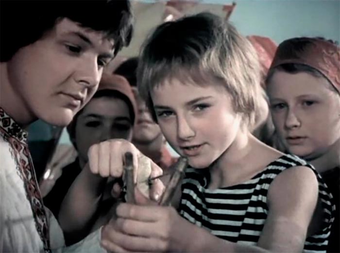 Кадр из фильма На златом крыльце сидели... кадр На златом крыльце сидели... 7