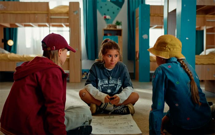 кадр Не одна дома 2 10