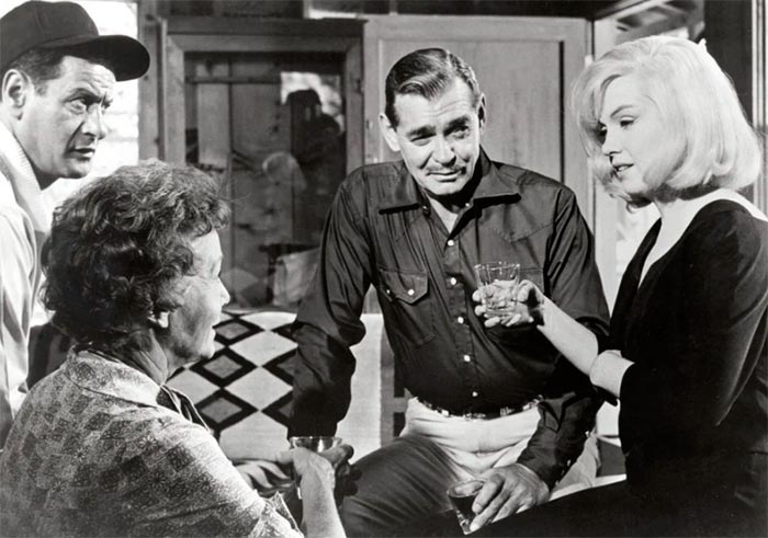 Фильм «Неприкаянные» (1961) - сюжет, актеры и роли, кадры из фильма