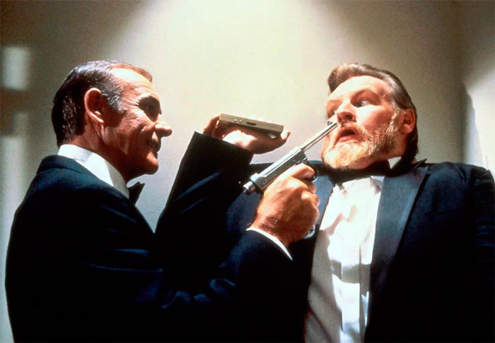 кадр Никогда не говори никогда 5