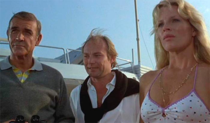 кадр Никогда не говори никогда 8