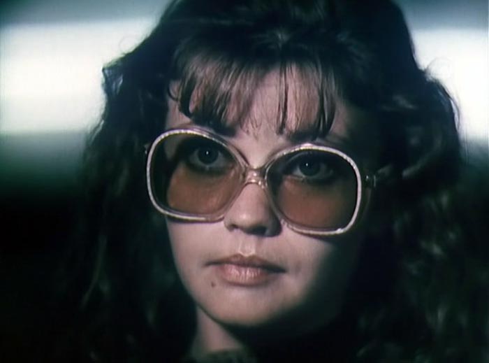 Фильм «Обнаженная в шляпе» (1991) - сюжет, актеры и роли, кадры из фильма