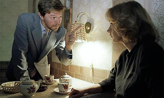 Кадр из фильма Одинокая женщина желает познакомиться кадр Одинокая женщина желает познакомиться 5