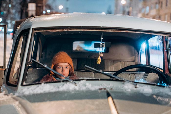 кадр Одна дома 6