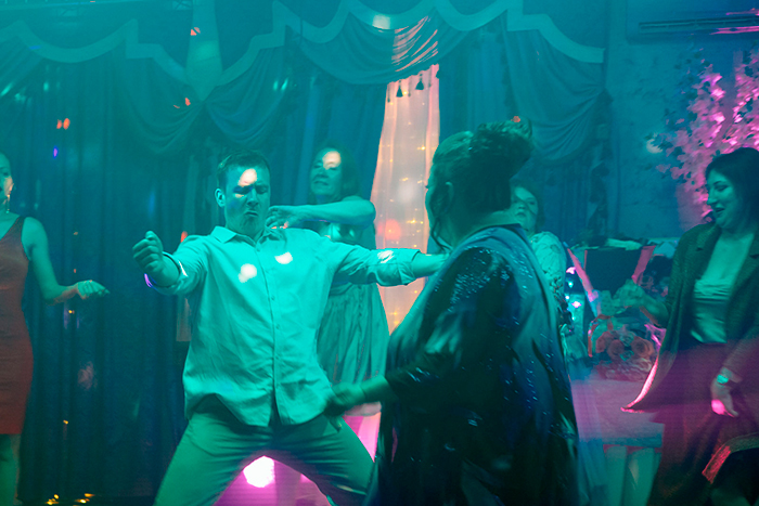 Кадр из фильма Одним днём кадр Одним днём 9