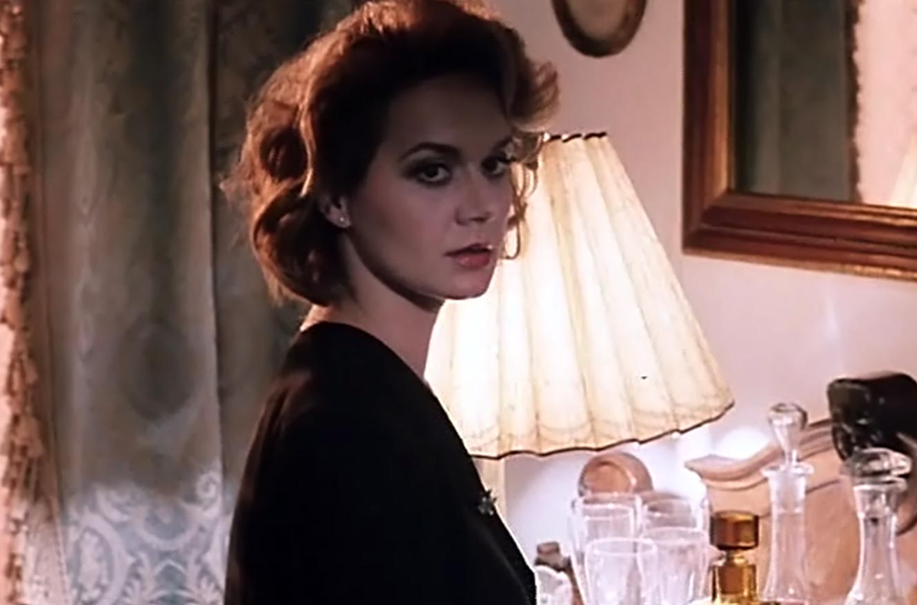 кадр Офицер с розой 7