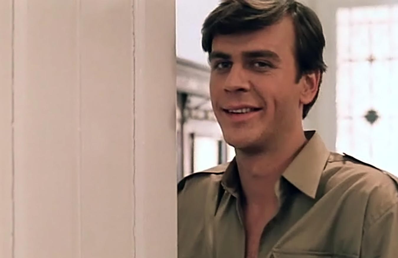 кадр Офицер с розой 16