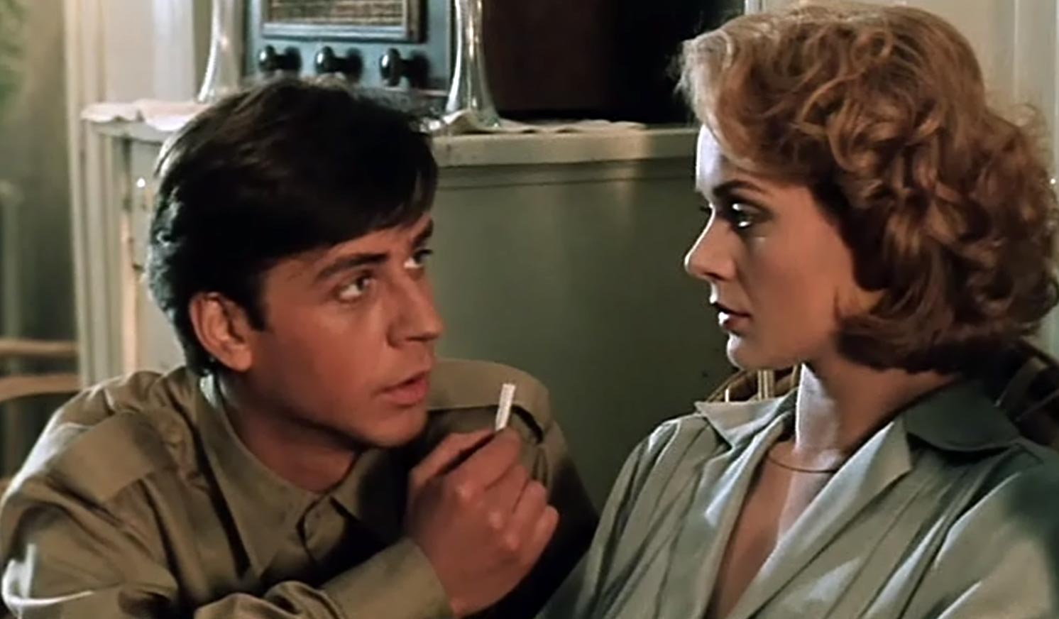 кадр Офицер с розой 18