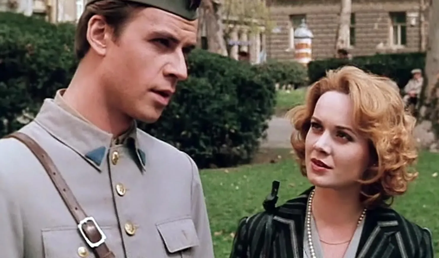 Кадр из фильма Офицер с розой кадр Офицер с розой 20