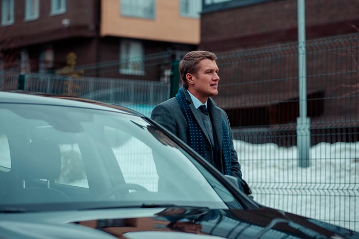 кадр Он + она 4