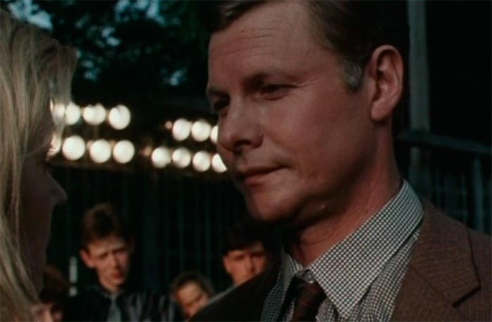 кадр Он, она и дети 3