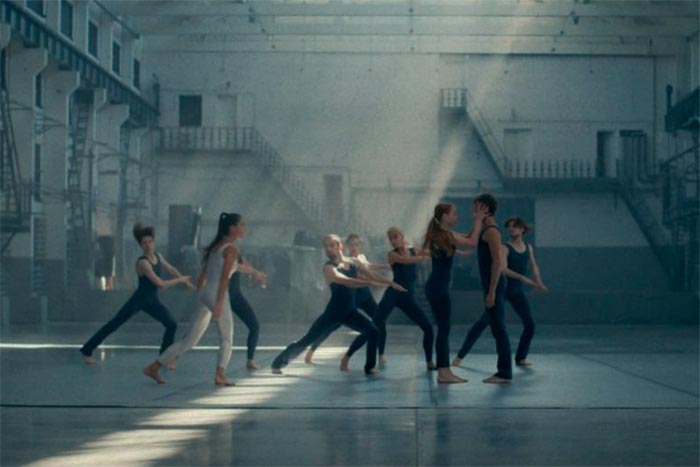 Кадр из фильма Она танцует кадр Она танцует 8