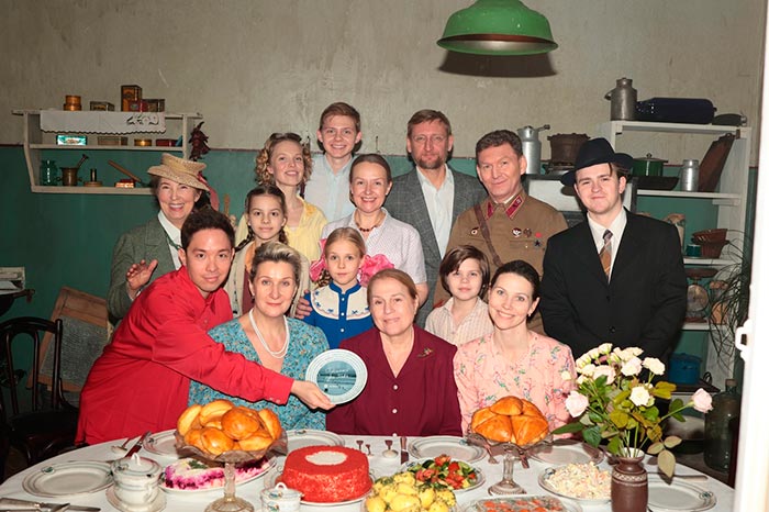 Кадр из фильма Осталась одна Таня кадр Осталась одна Таня 5