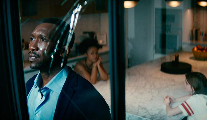 Кадр из фильма Оставить мир позади кадр Оставить мир позади 7