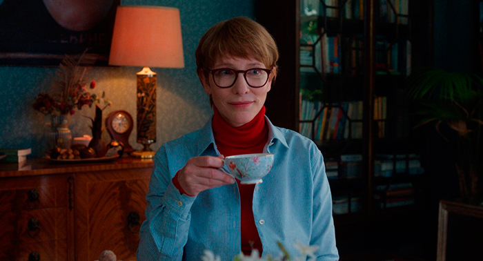 кадр Отец, мать, сестра, брат 3