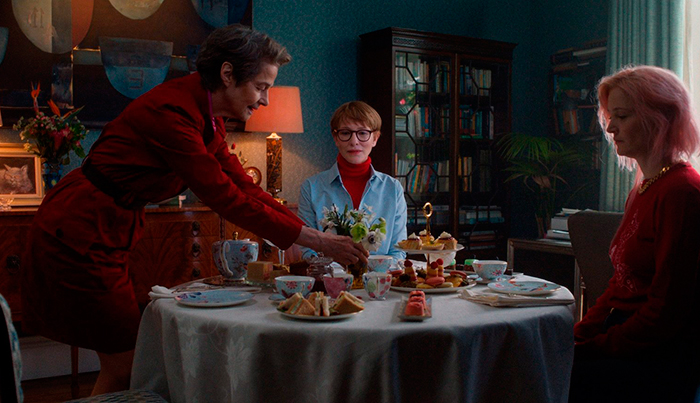 кадр Отец, мать, сестра, брат 6