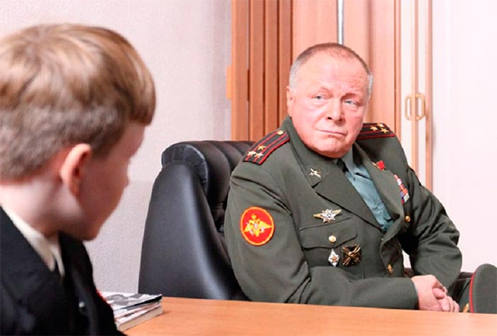 Кадр из фильма Отставник-3 кадр Отставник-3 3