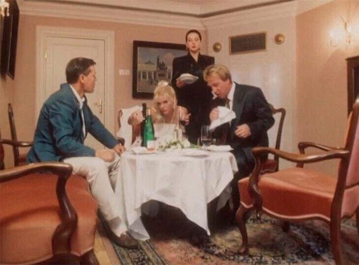 Фильм «Падение» (1993) - сюжет, актеры и роли, кадры из фильма