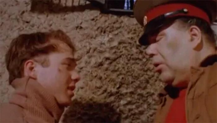 кадр Пчёлка 4