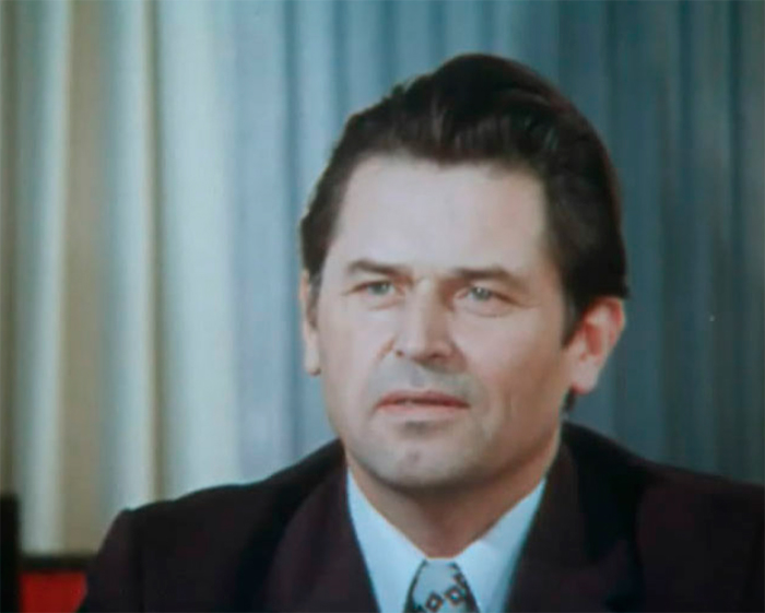 кадр Переходим к любви 8