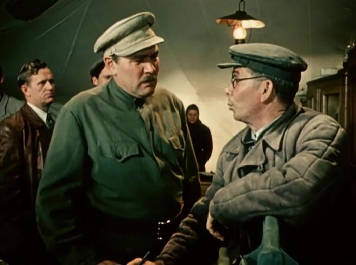 кадр Первый эшелон 3