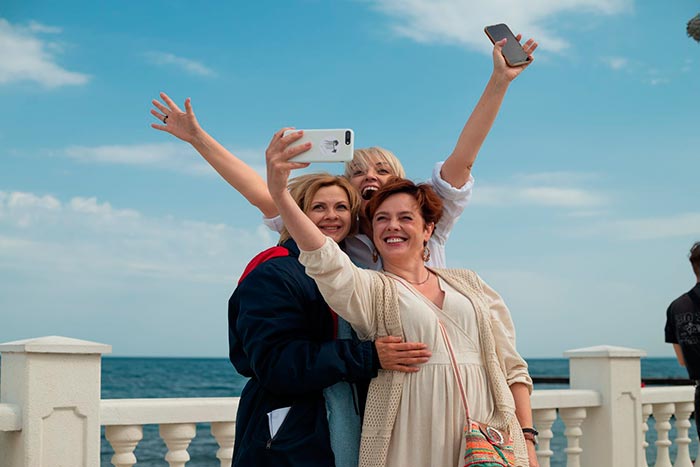 Кадр из фильма Платье цвета моря кадр Платье цвета моря 5