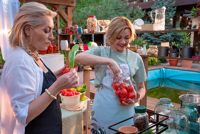 Кадр из фильма Платье цвета моря кадр Платье цвета моря 9