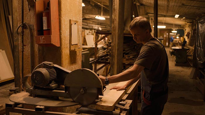 Кадр из фильма Плотник кадр Плотник 4