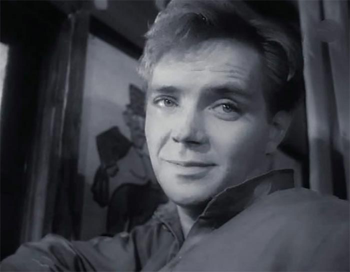 Кадр из фильма По ту сторону кадр По ту сторону 4