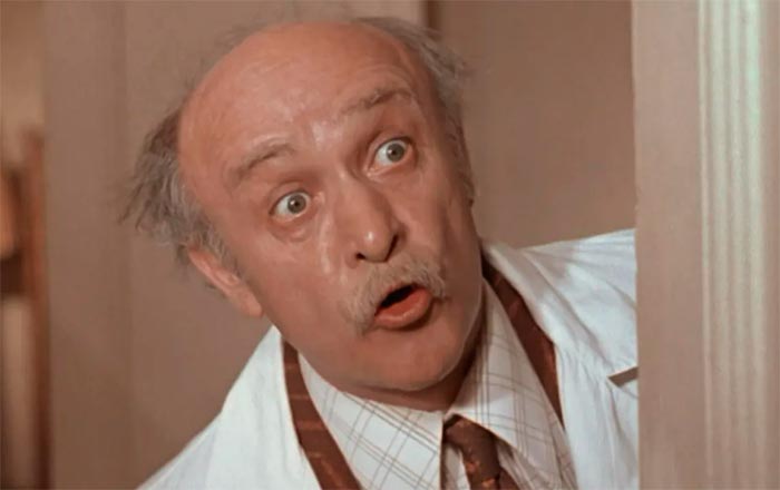 кадр По улицам комод водили... 8