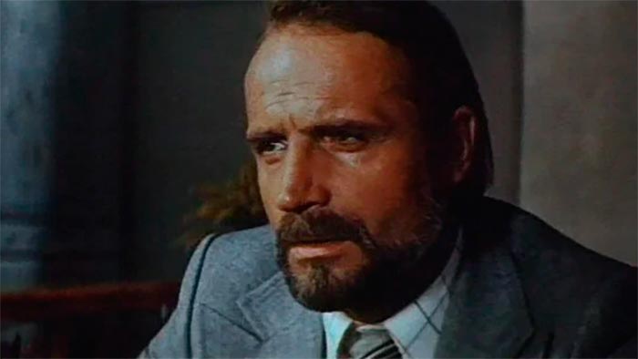 кадр Подарки по телефону 8